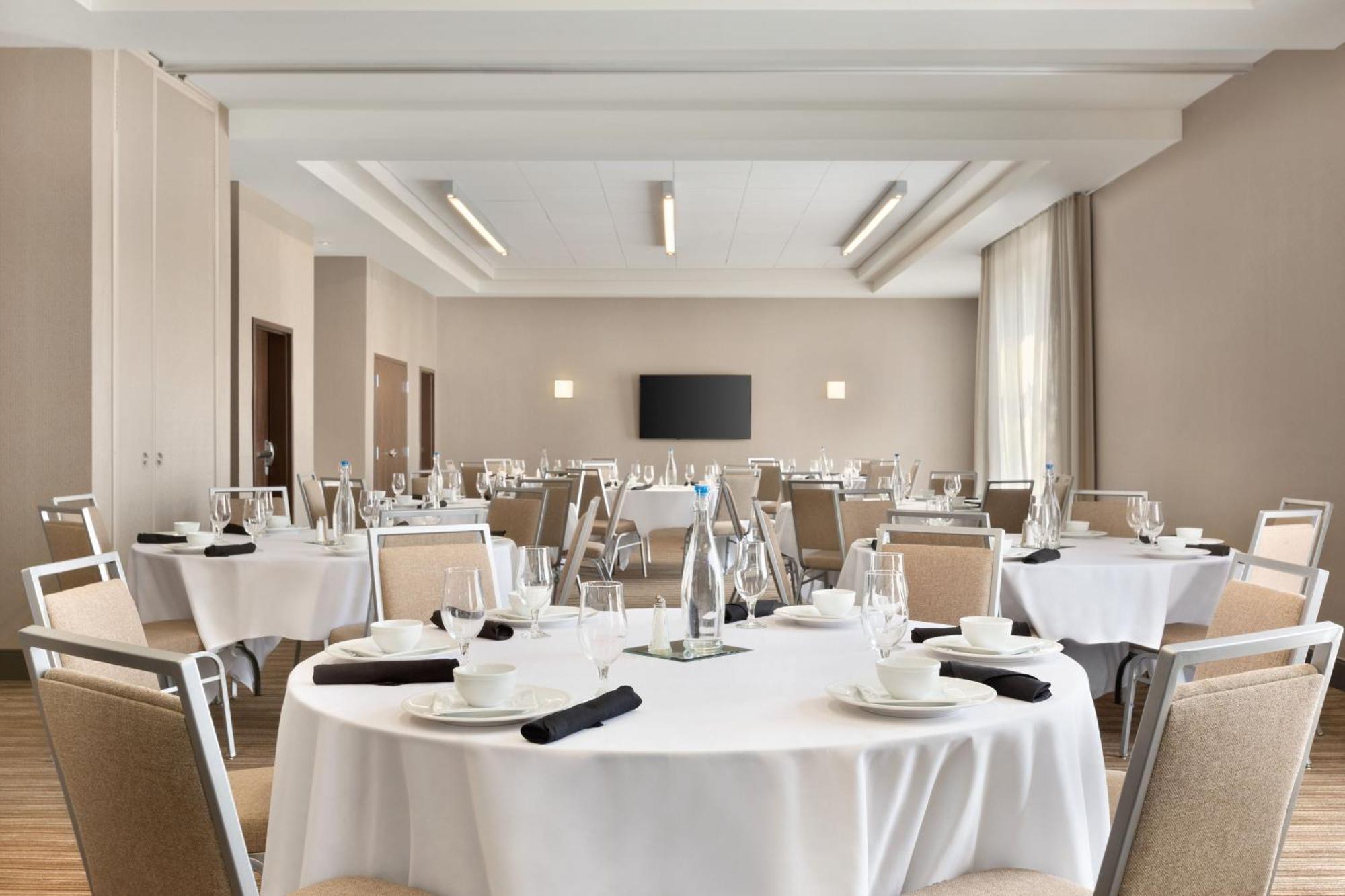Four Points By Sheraton Fargo Medical Center Екстер'єр фото